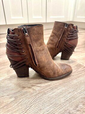 Dolce Vita Harvie Brown Leather Strappy Booties Size Womens 6.5